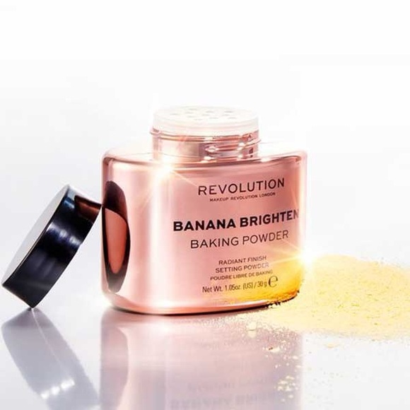 Makeup Revolution Banana Brighten Baking Powder - Picture 1 of 2